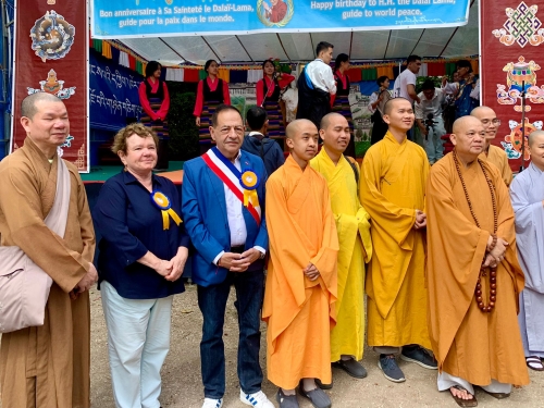 dalai lama, jean luc romero michel, paris