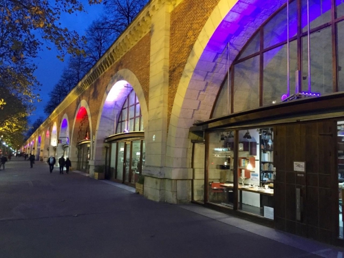 Viaduc des Artsbleu blanc rouge 2.jpg